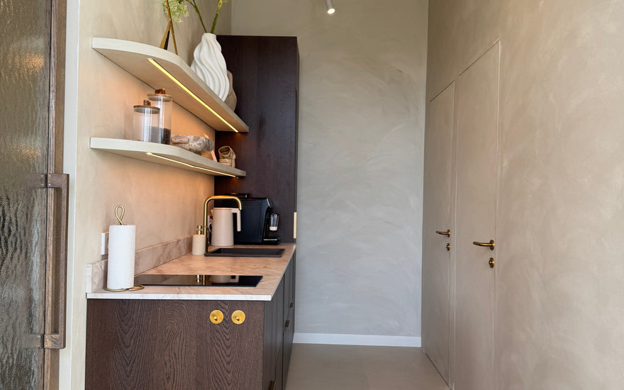 Luxe met mat goud deurbeslag | De Ontwerpboer