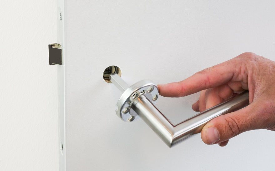 Hoe monteer ik een deurklink? Gebruik ons 7 stappenplan