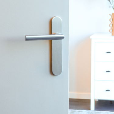 Ragusa door handle stainless steel with rounded shield