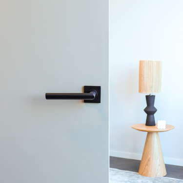 Ragusa door handle black with square rosette
