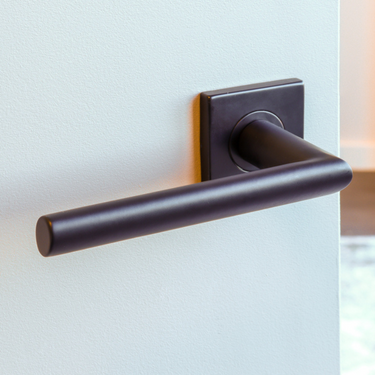 Ragusa door handle black with square rosette