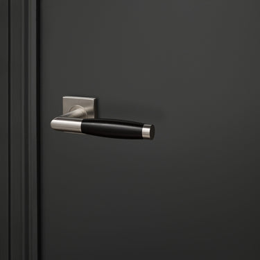 Ascoli door handle stainless steel with square rosette