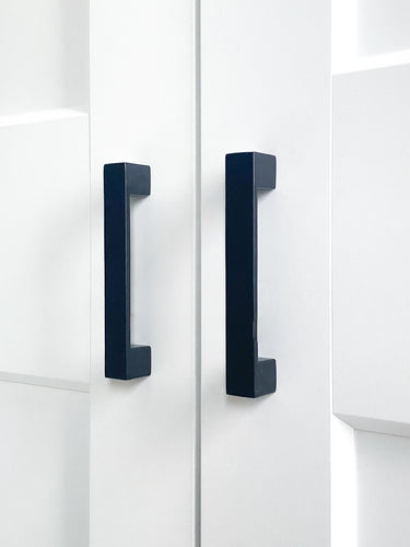 Black Cube Handle - Drilling Distance 128 mm