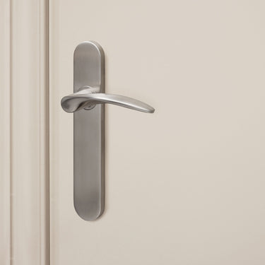 Lodini door handle stainless steel with rounded shield
