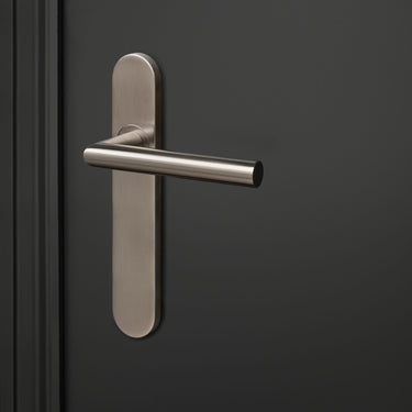 Mantua door handle stainless steel with rounded shield