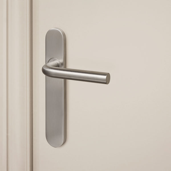 Oristano door handle stainless steel with rounded shield