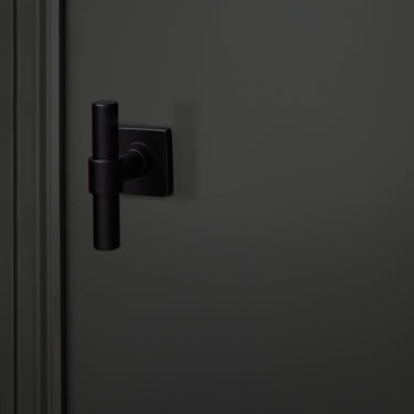 Pesaro door handle black with square rosette