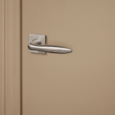 Pratona door handle stainless steel with square rosette