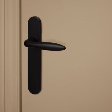 Pratona door handle black with rounded shield