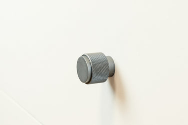 Cabinet knob Ribbed Anthracite 20x25 mm
