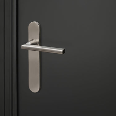 Teramo door handle stainless steel with rounded shield