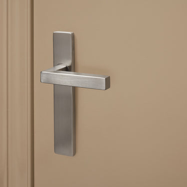 Viterbo door handle stainless steel with rectangular shield